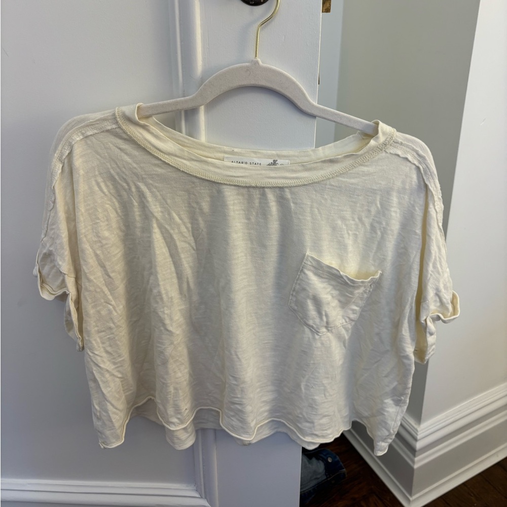 Altar'd State Cream Cropped Pocket Tee‎